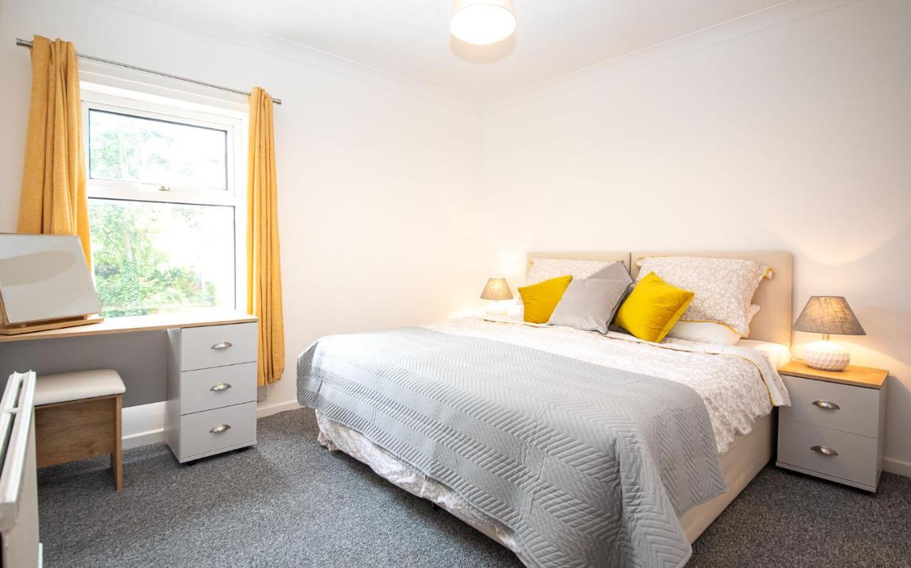Bright 3 Bedroom Townhouse Near City Centre NWI Exteriör bild