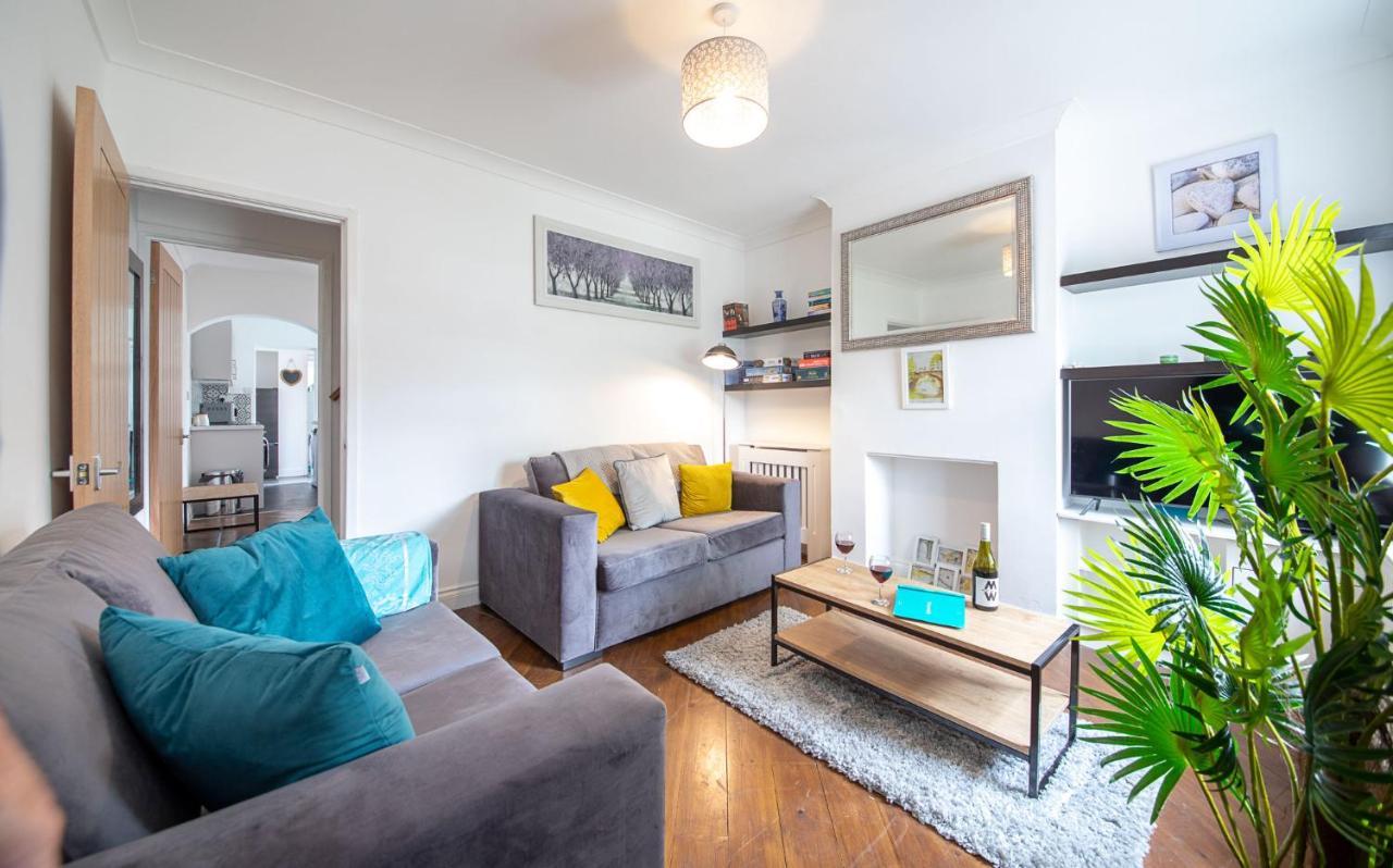 Bright 3 Bedroom Townhouse Near City Centre NWI Exteriör bild