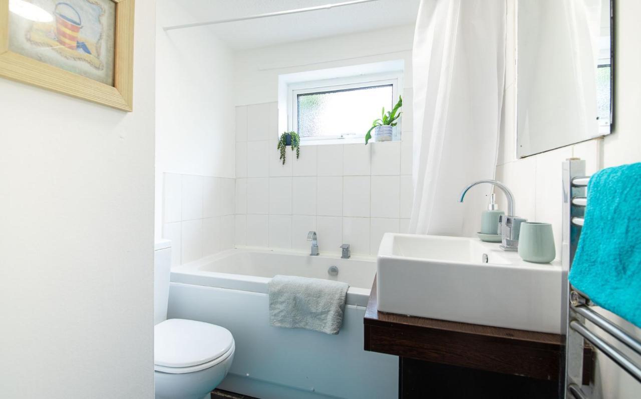 Bright 3 Bedroom Townhouse Near City Centre NWI Exteriör bild