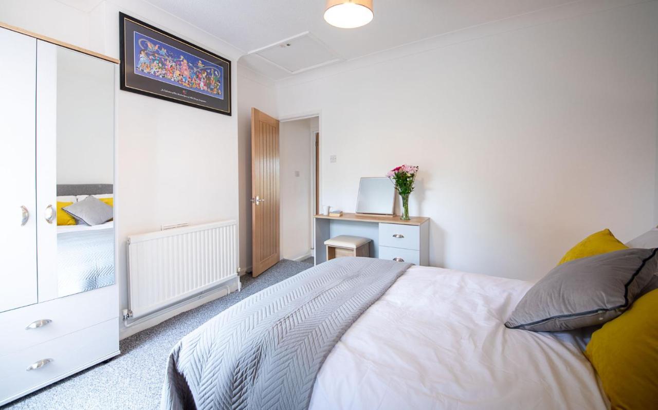 Bright 3 Bedroom Townhouse Near City Centre NWI Exteriör bild
