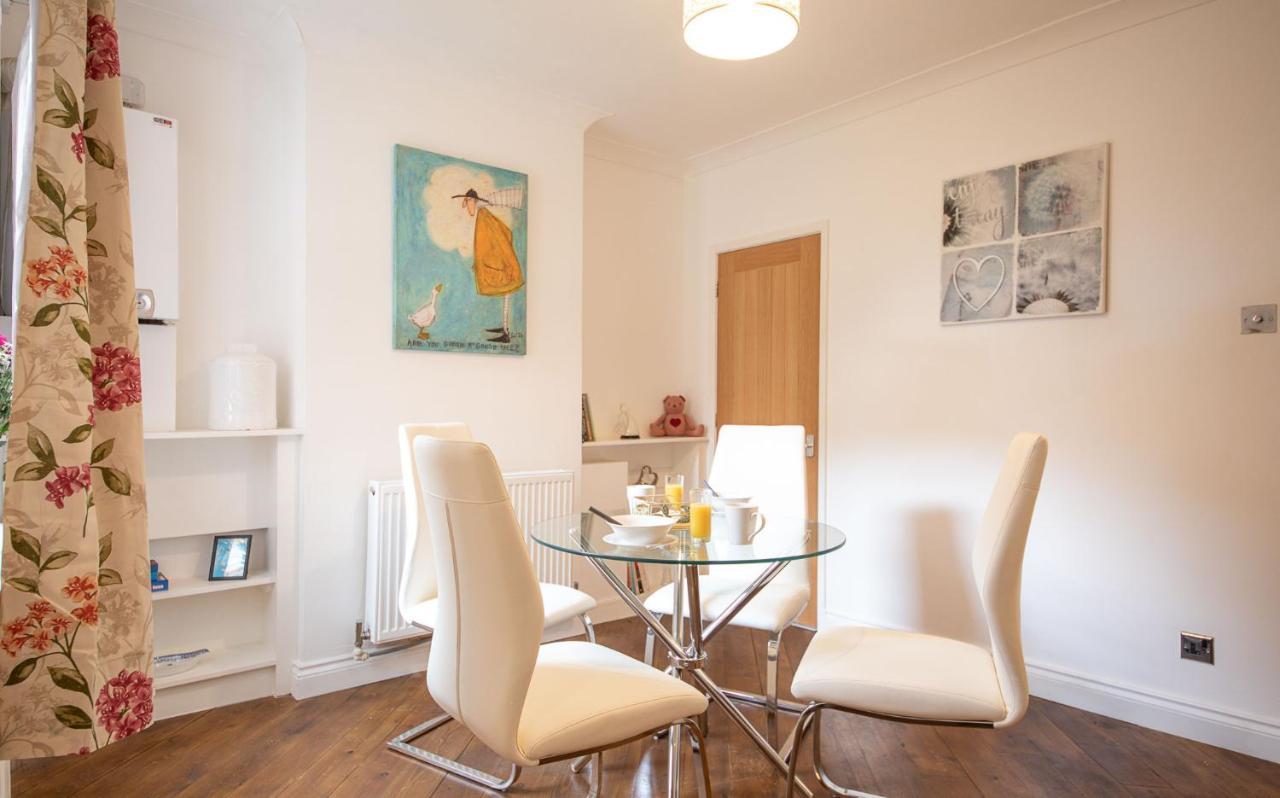 Bright 3 Bedroom Townhouse Near City Centre NWI Exteriör bild