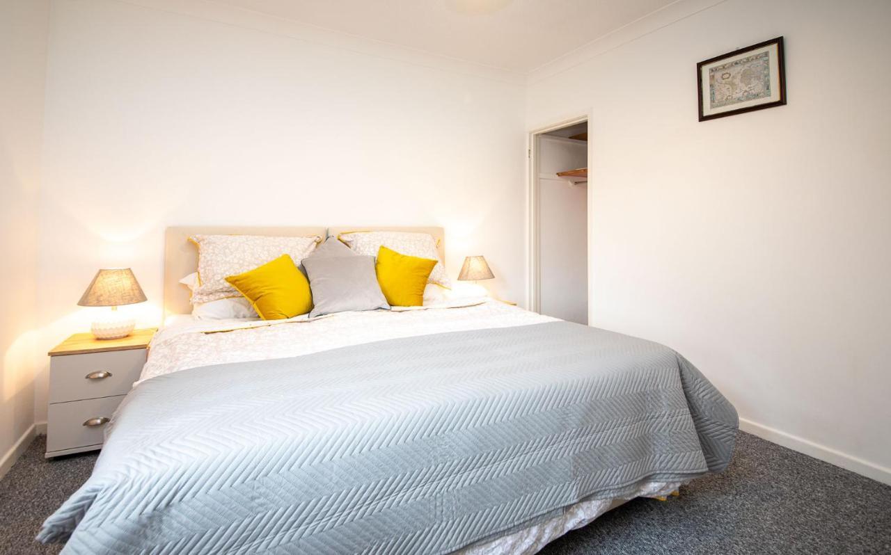Bright 3 Bedroom Townhouse Near City Centre NWI Exteriör bild